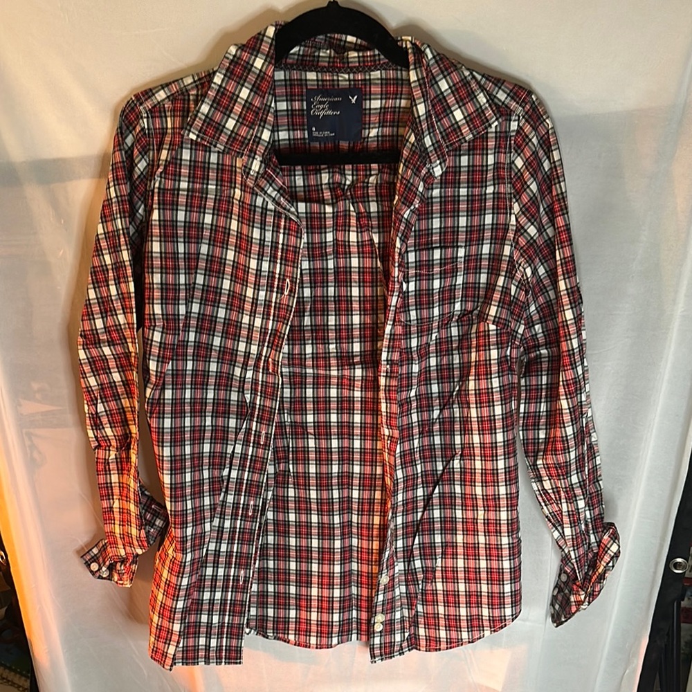 American Eagle Outfitters Red and White Plaid Button Down Shirt